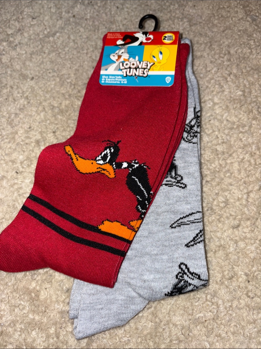 Warner Bros. Daffy Duck Men's Crew Socks - Red & Gray Pair